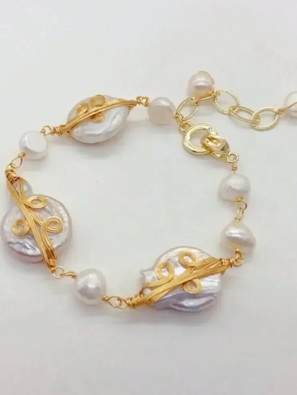 Elegant Pearl Bracelet Q129